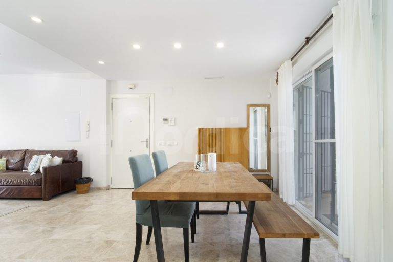 Markplanslägenhet till salu i Los Naranjos de Marbella