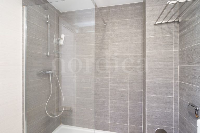 Erdgeschosswohnung zu verkaufen in Los Naranjos de Marbella