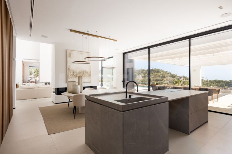 Villa for sale in El Madroñal