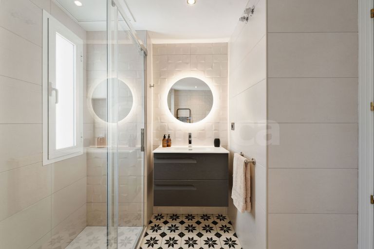 Penthouse for sale in Los Naranjos de Marbella