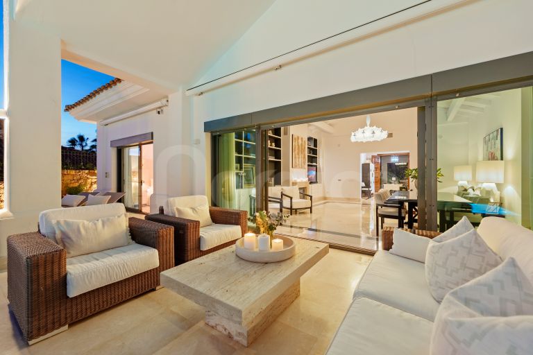 Villa for sale in Haza del Conde