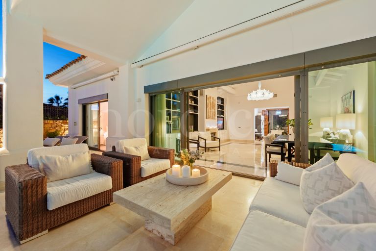 Villa for sale in Haza del Conde