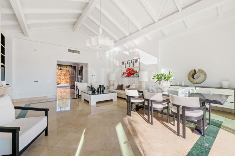 Villa for sale in Haza del Conde