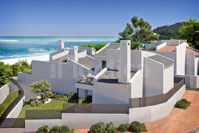 Town House for sale in Bahia Dorada