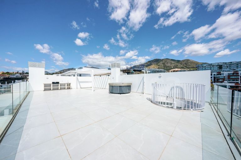 Duplex Penthouse for sale in Reserva del Higuerón