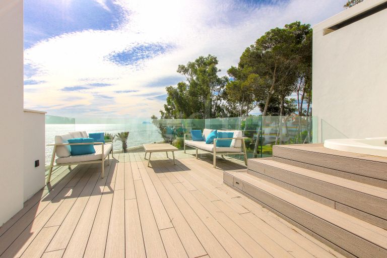 Frontline beach townhouse for sale