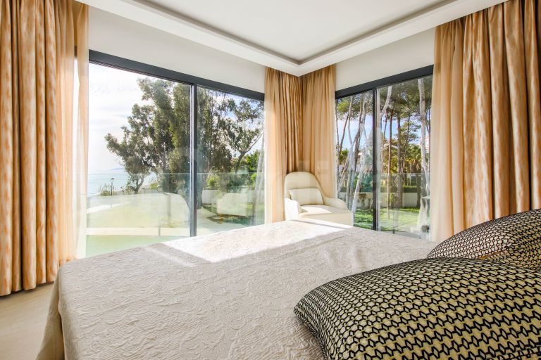 Frontline beach townhouse for sale