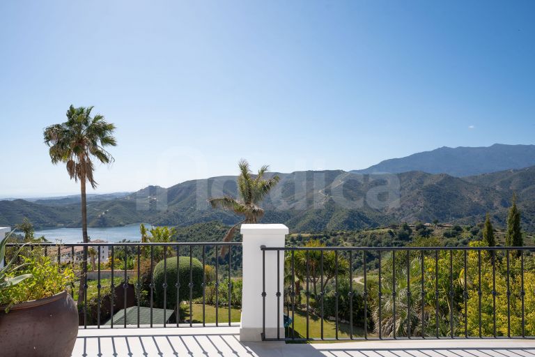 Villa till salu i Sierra Blanca Country Club