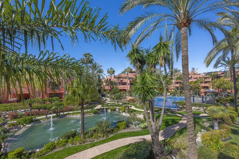 Penthouse for sale in Torre Bermeja