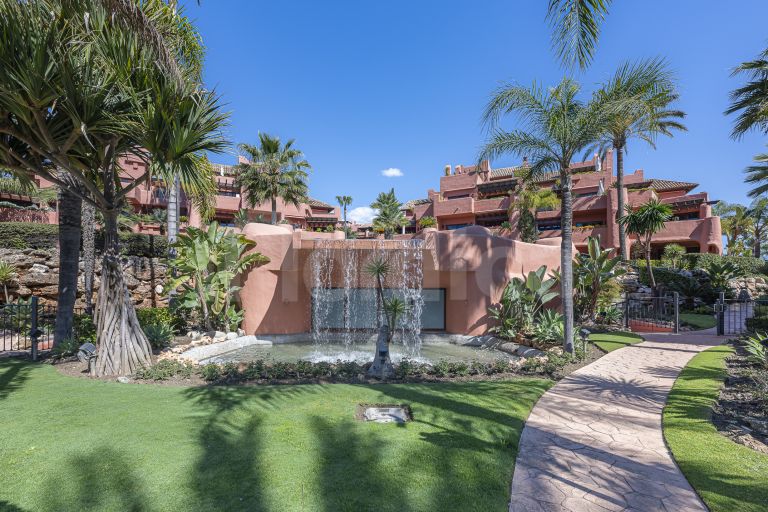 Penthouse for sale in Torre Bermeja