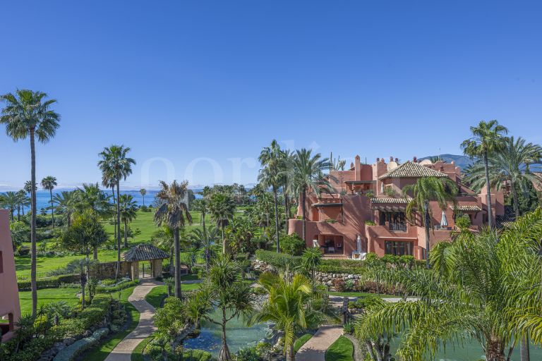 Penthouse for sale in Torre Bermeja