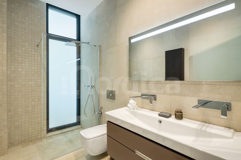 Villa en venta en Parcelas del Golf