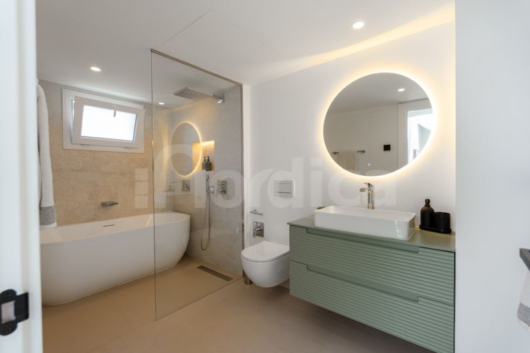 Town House for sale in Balcón del Golf
