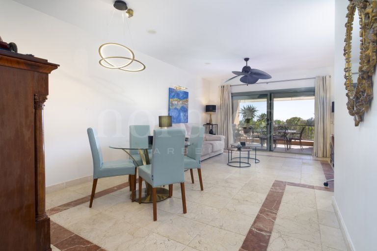Apartamento en venta en Benatalaya