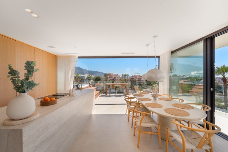Villa till salu i Nueva Andalucia