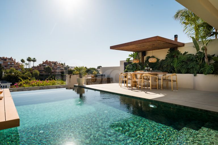 Villa till salu i Nueva Andalucia