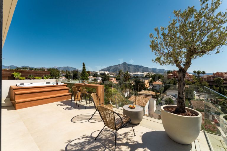 Villa en venta en Nueva Andalucia