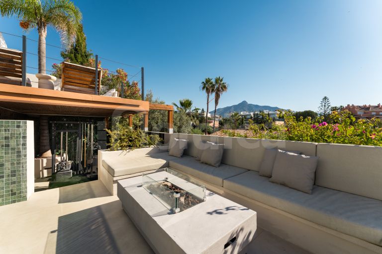 Villa till salu i Nueva Andalucia
