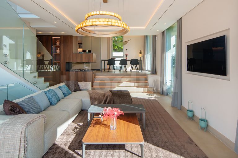 Villa till salu i Nueva Andalucia