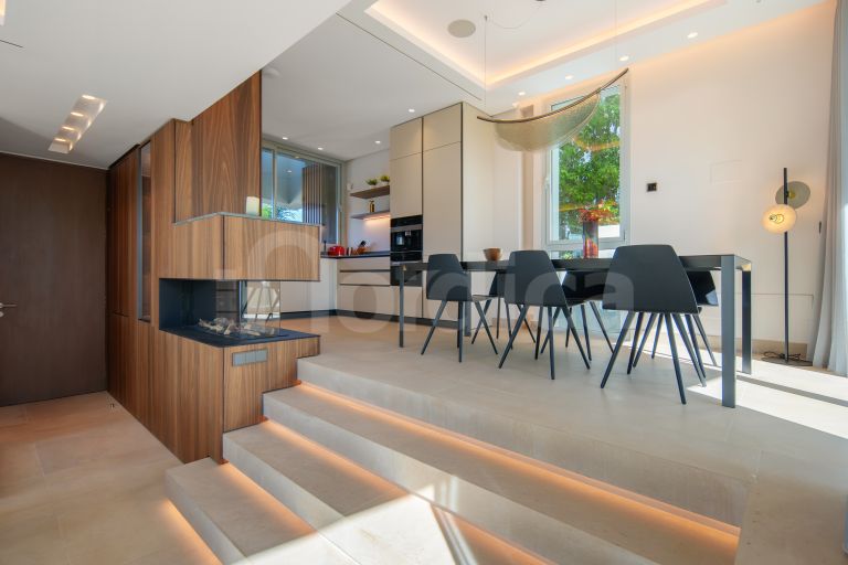 Villa till salu i Nueva Andalucia