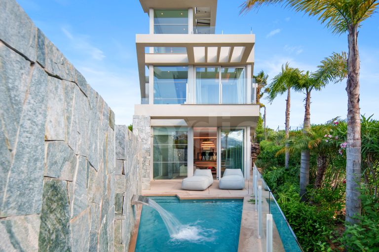 Villa till salu i Nueva Andalucia