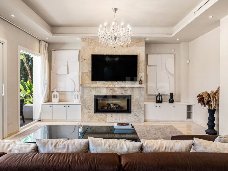Villa till salu i Nueva Andalucia