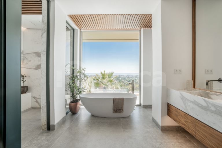 Villa for sale in The Hills