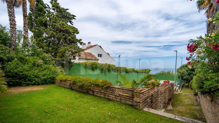 Villa for sale in