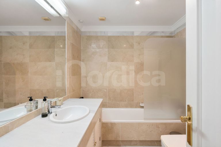 Adosado en venta en Los Altos del Paraiso