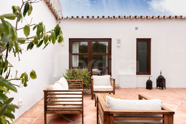 Villa for sale in Isdabe