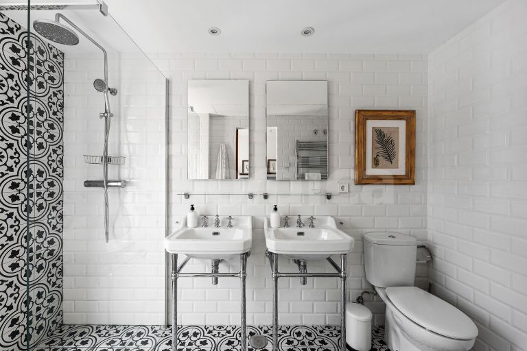 Villa for sale in Isdabe