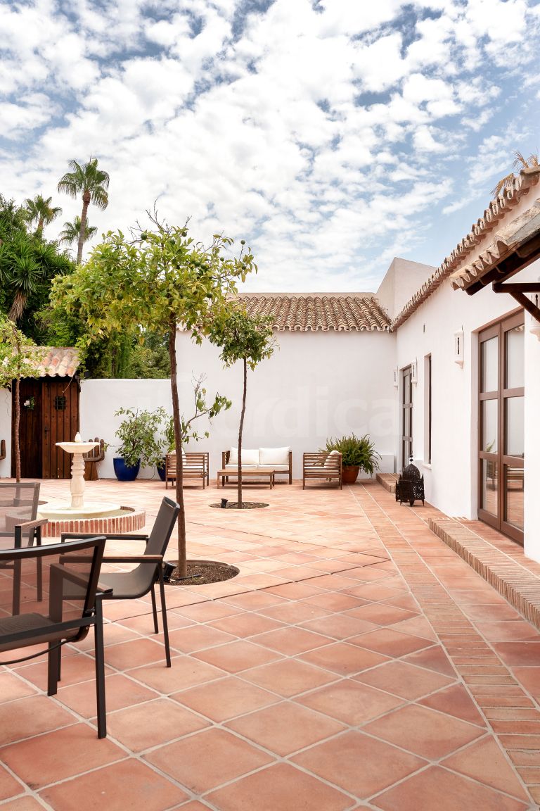Villa for sale in Isdabe