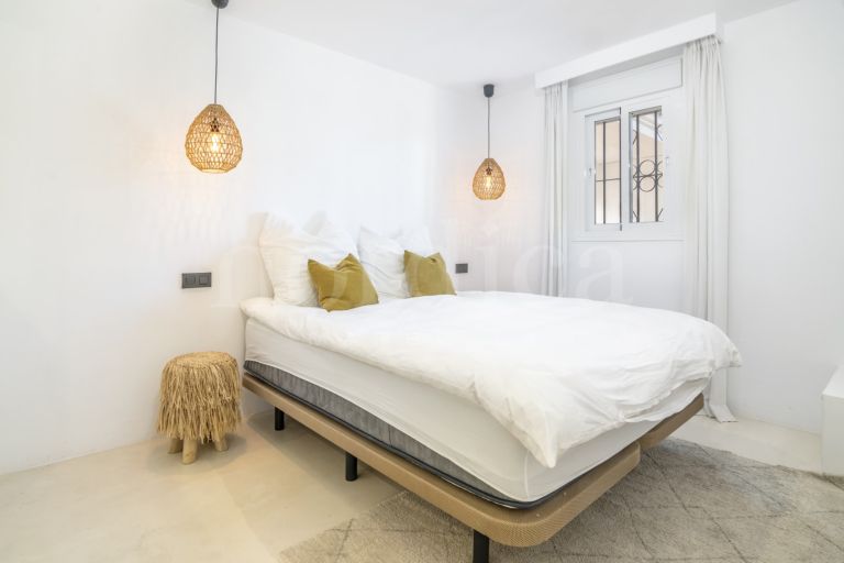Town House for sale in Los Naranjos Country Club