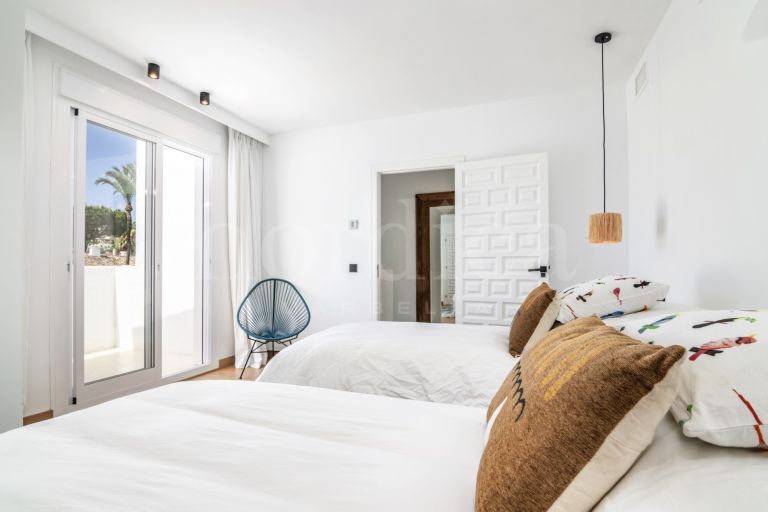 Town House for sale in Los Naranjos Country Club