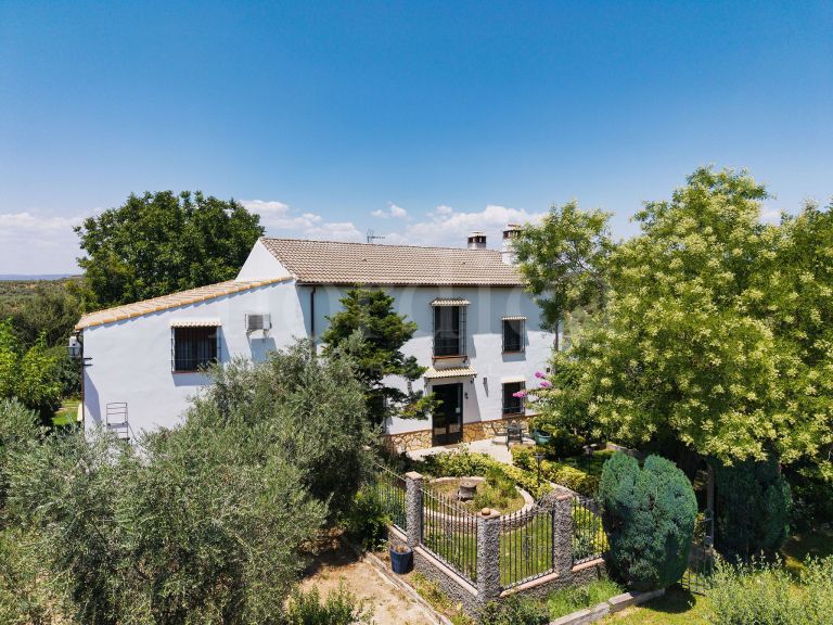 La Aragonesa – An Authentic Andalusian Estate with History and Character