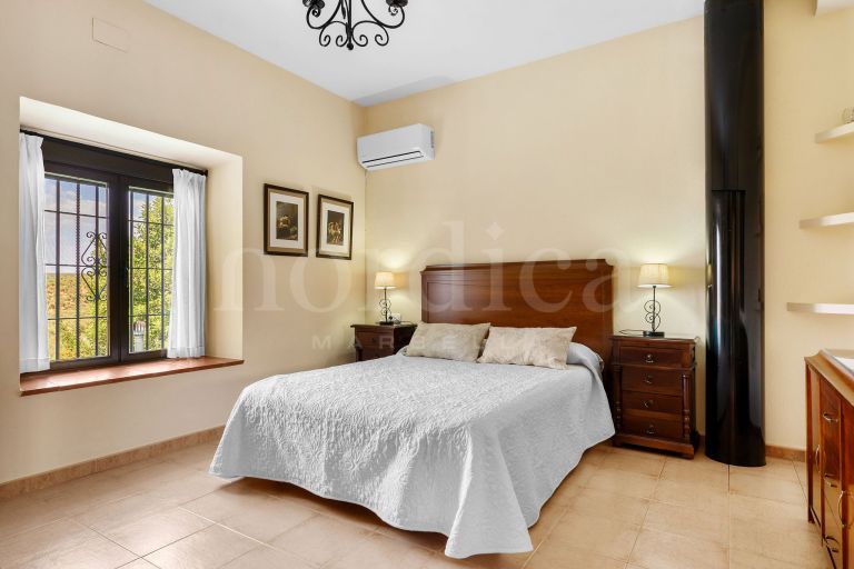 La Aragonesa – An Authentic Andalusian Estate with History and Character