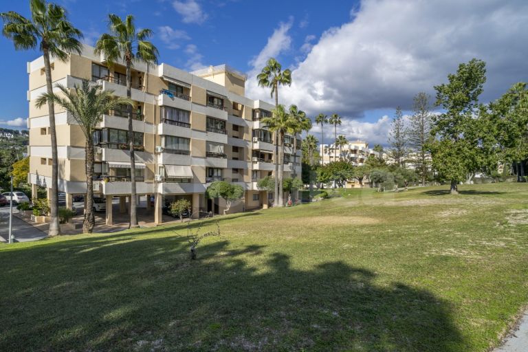 Apartamento con excelente ubicación cerca de servicios