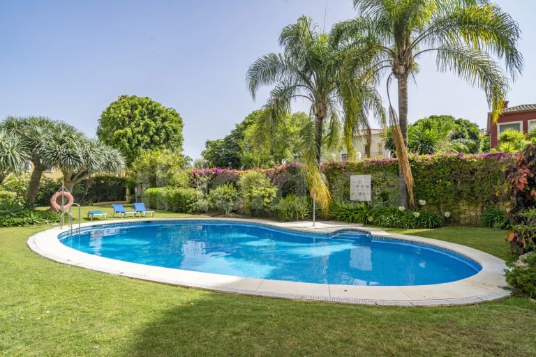 Apartamento en venta en Guadalmina Alta