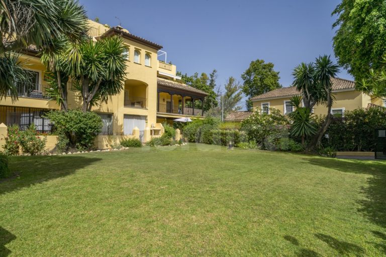 Apartamento en venta en Guadalmina Alta