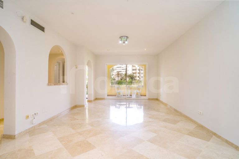 Apartamento en venta en Guadalmina Alta
