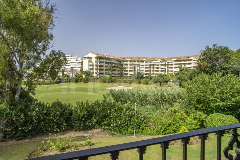 Apartamento en venta en Guadalmina Alta