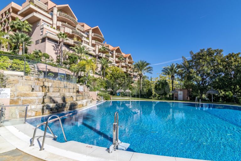 Takvåning till salu i Magna Marbella