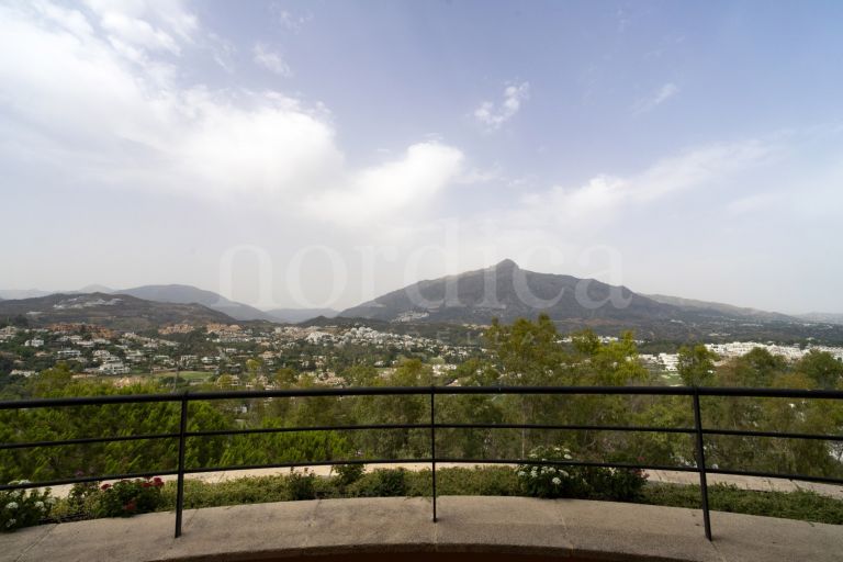 Ático en venta en Magna Marbella