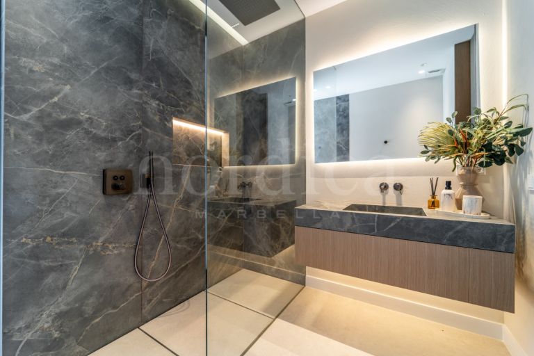 Villa till salu i Los Monteros Playa