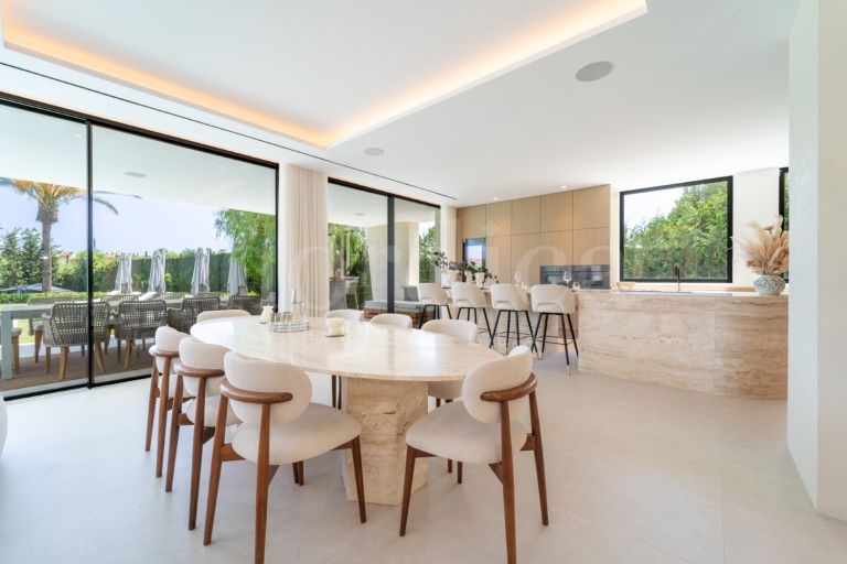 Villa till salu i Los Monteros Playa