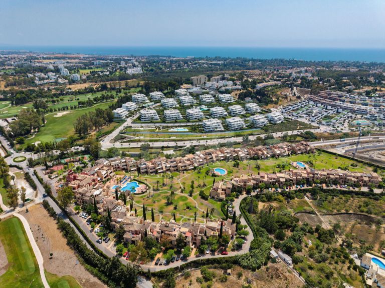 Duplex Penthouse for sale in La Cartuja del Golf