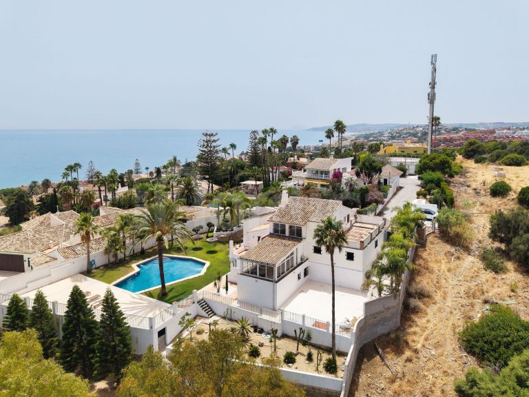 Villa for sale in Bahia Dorada