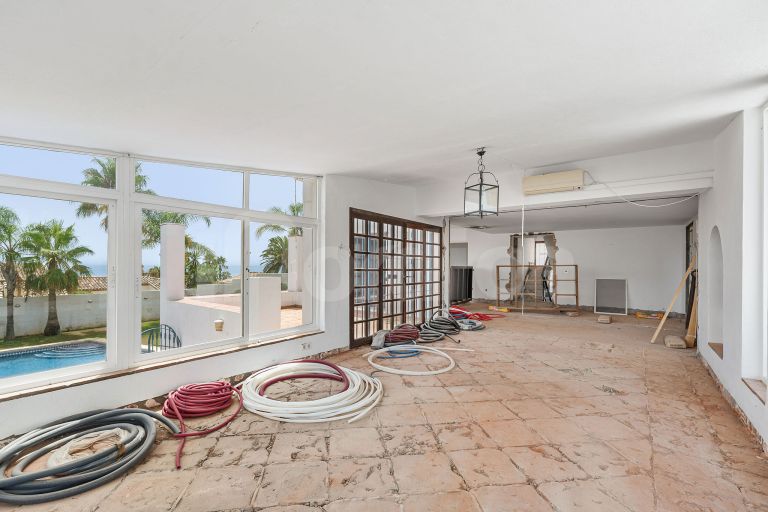 Villa for sale in Bahia Dorada