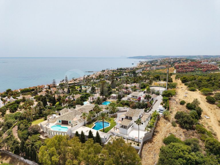 Villa for sale in Bahia Dorada