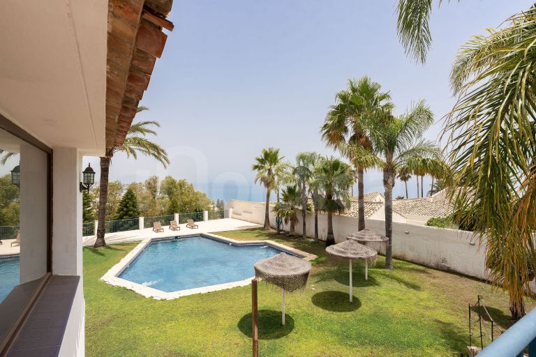 Villa for sale in Bahia Dorada
